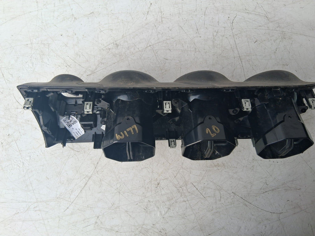 2020 MERCEDES A CLASS W177 DASHBOARD AIR VENTS AND SURROUND TRIM BR177118