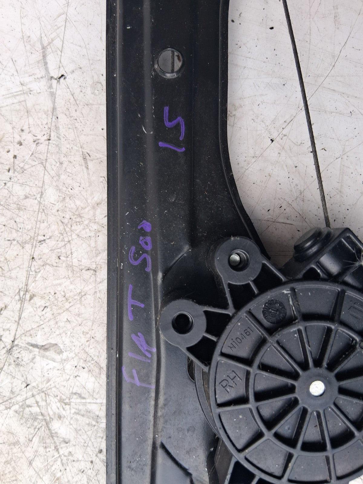 2015 FIAT 500 OSF DRIVER SIDE FRONT RIGHT WINDOW MOTOR REGUALTOR 519760930