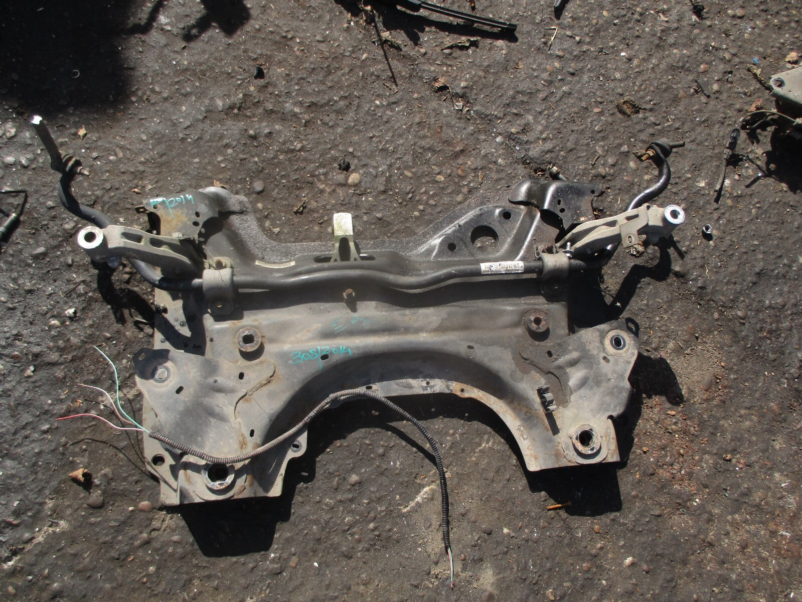 2014 PEUGEOT 308 MK2 1.6 DIESEL FRONT ENGINE SUBFRAME 9802704280