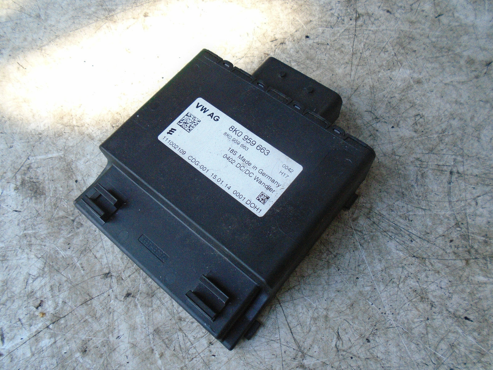 AUDI A1 8X 2015 VOLTAGE CONVERTER STABILISER CONTROL MODULE ECU 8K0959663