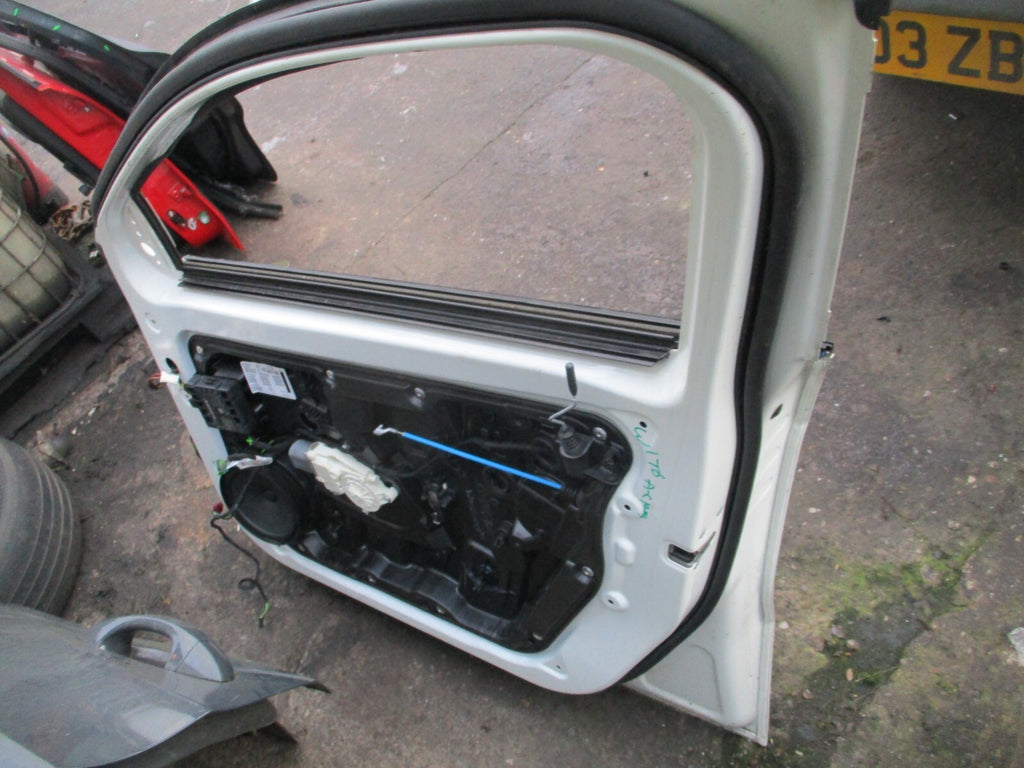 MERCEDES BENZ A CLASS W176 2018 OSF DRIVER SIDE FRONT BARE DOOR CIRRUS WHITE 650