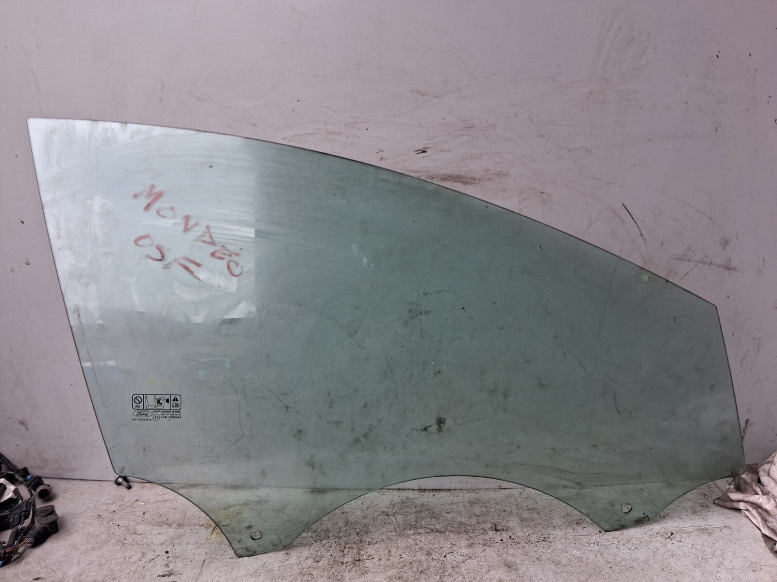 FORD MONDEO MK4 2008 OSF DRIVER SIDE FRONT RIGHT WINDOW GLASS 43R000589