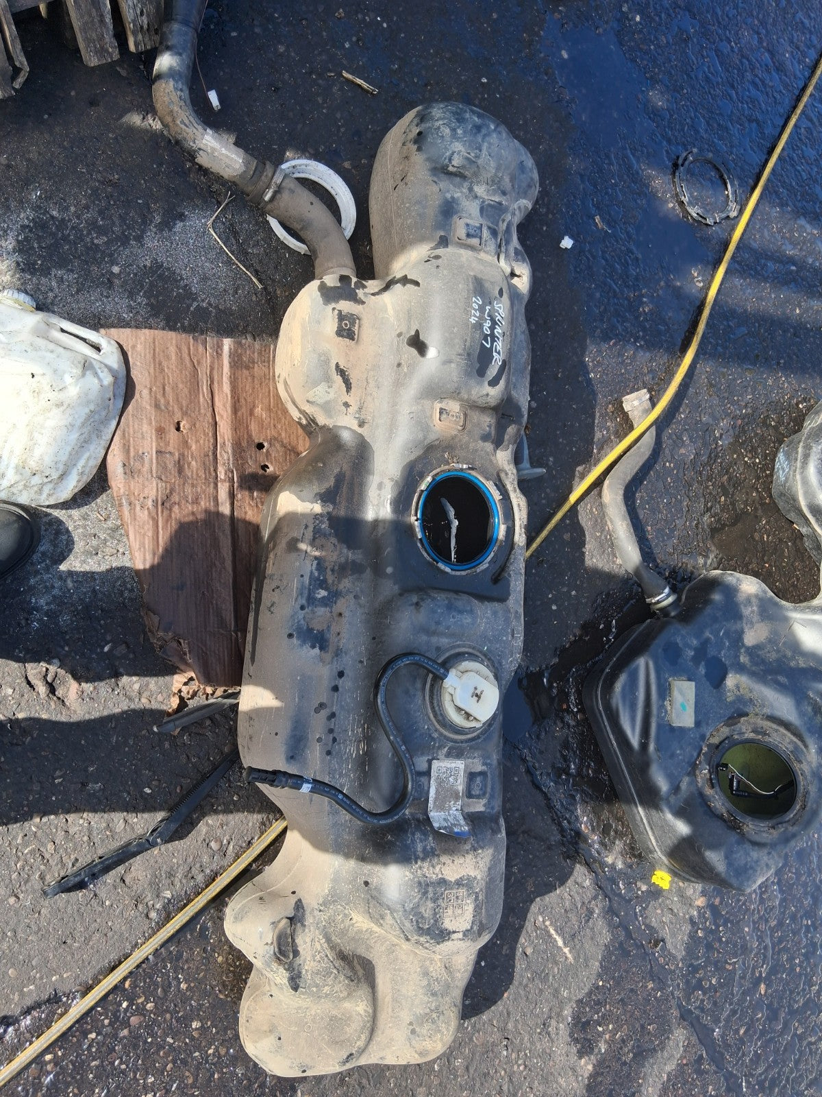 2024 MERCEDES BENZ SPRINTER W907 FUEL TANK A9074712200 A9074712700