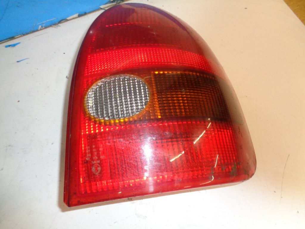 VAUXHALL CORSA B 1998 OS DRIVER SIDE TAILLIGHT TAIL LAMP