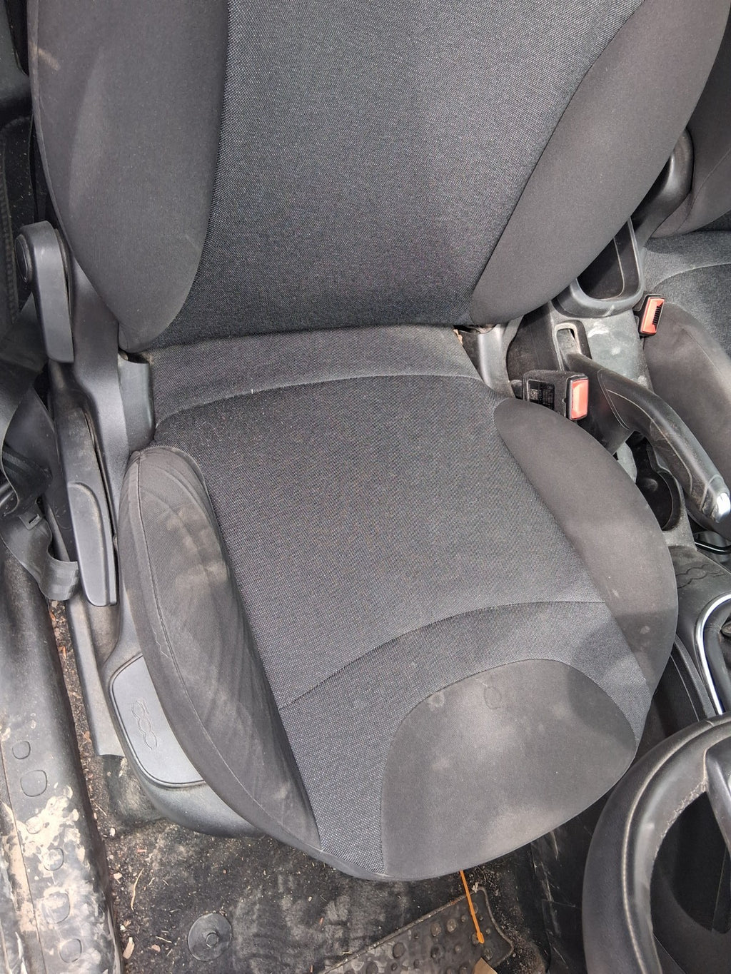 2019 FIAT 500L URBAN HATCH OSF DRIVER SIDE FRONT COMPLETE SEAT FABRIC