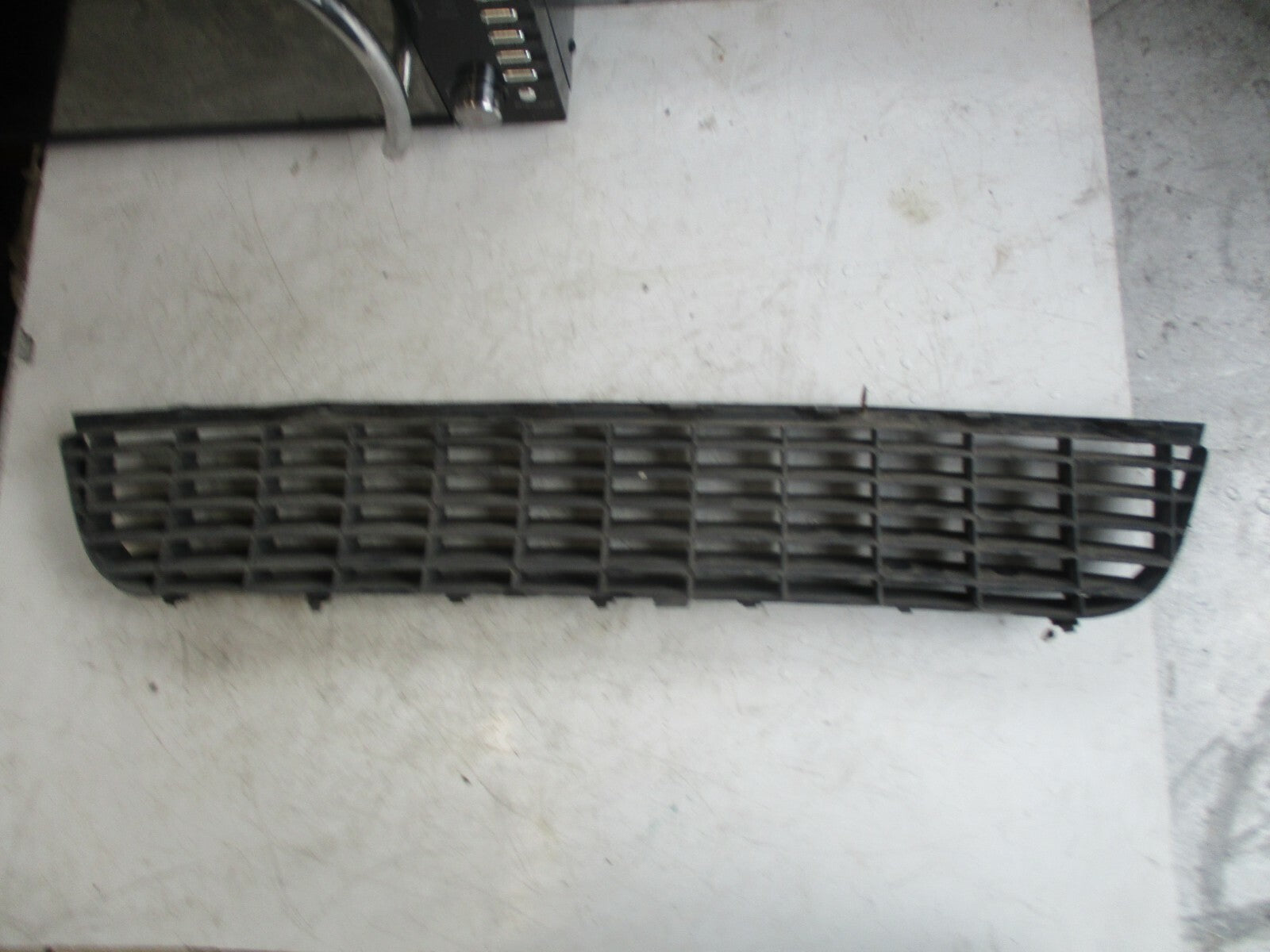 FIAT GRANDE PUNTO 199 FRONT BUMPER LOWER PLASTIC GRILL PANEL