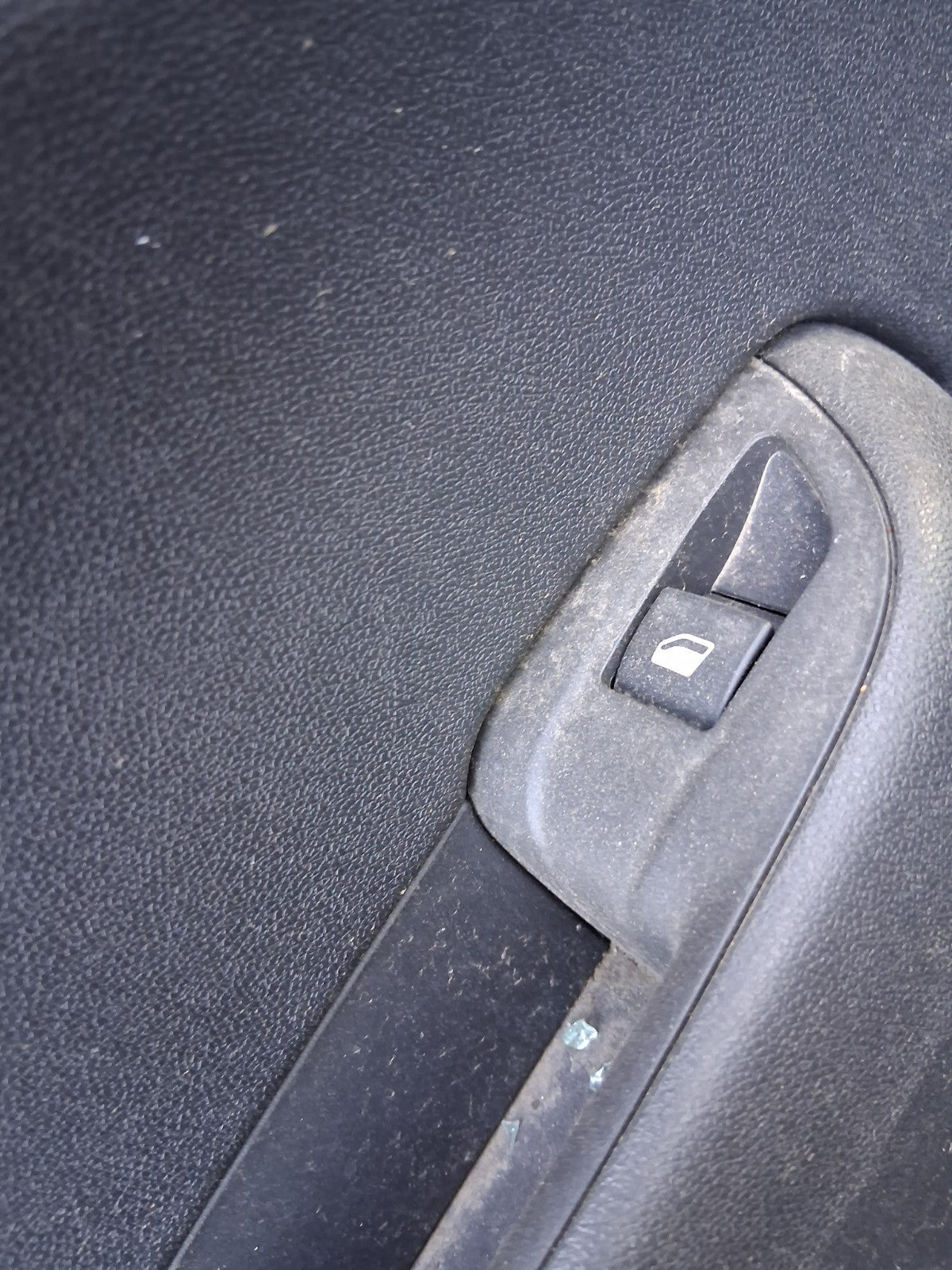 2022 VAUXHALL CROSSLAND NSR PASSENGER SIDE REAR LEFT WINDOW CONTROL SWITCH