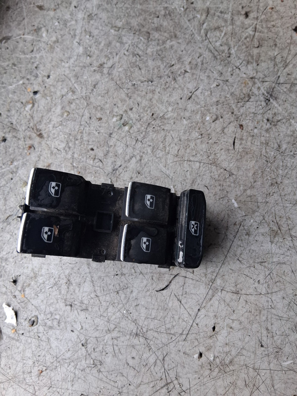 2023 VW VOLKSWAGEN TIGUAN OSF DRIVER SIDE FRONT WINDOW SWITCHES 5G0959857E