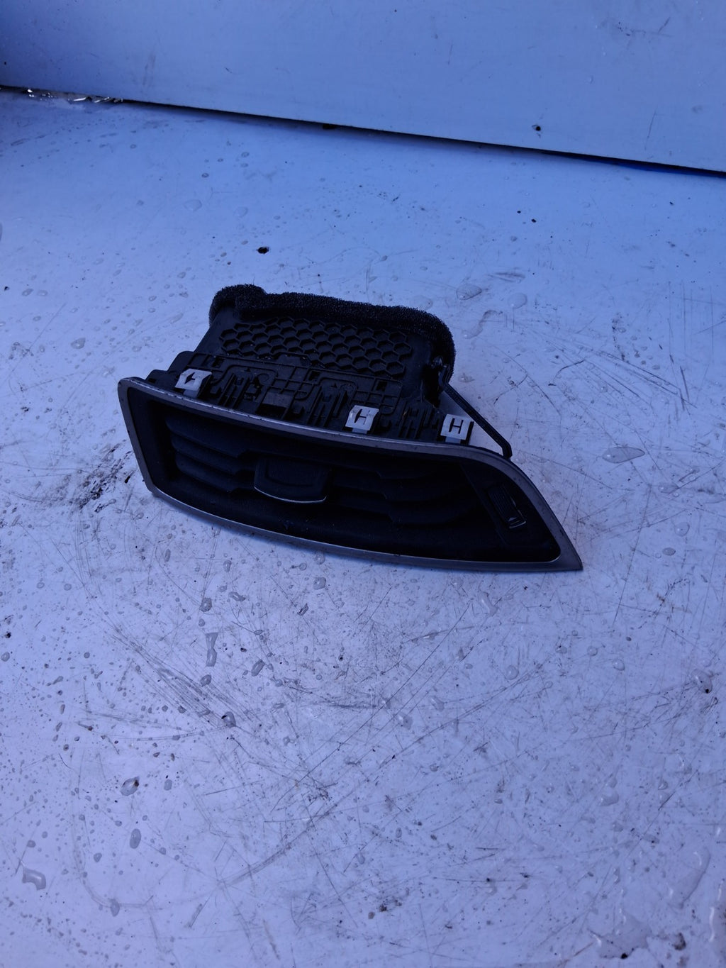 2019 FORD GALAXY MK4 FRONT RIGHT CENTRE DASHBOARD AIR VENT GRILL KM2B19C68