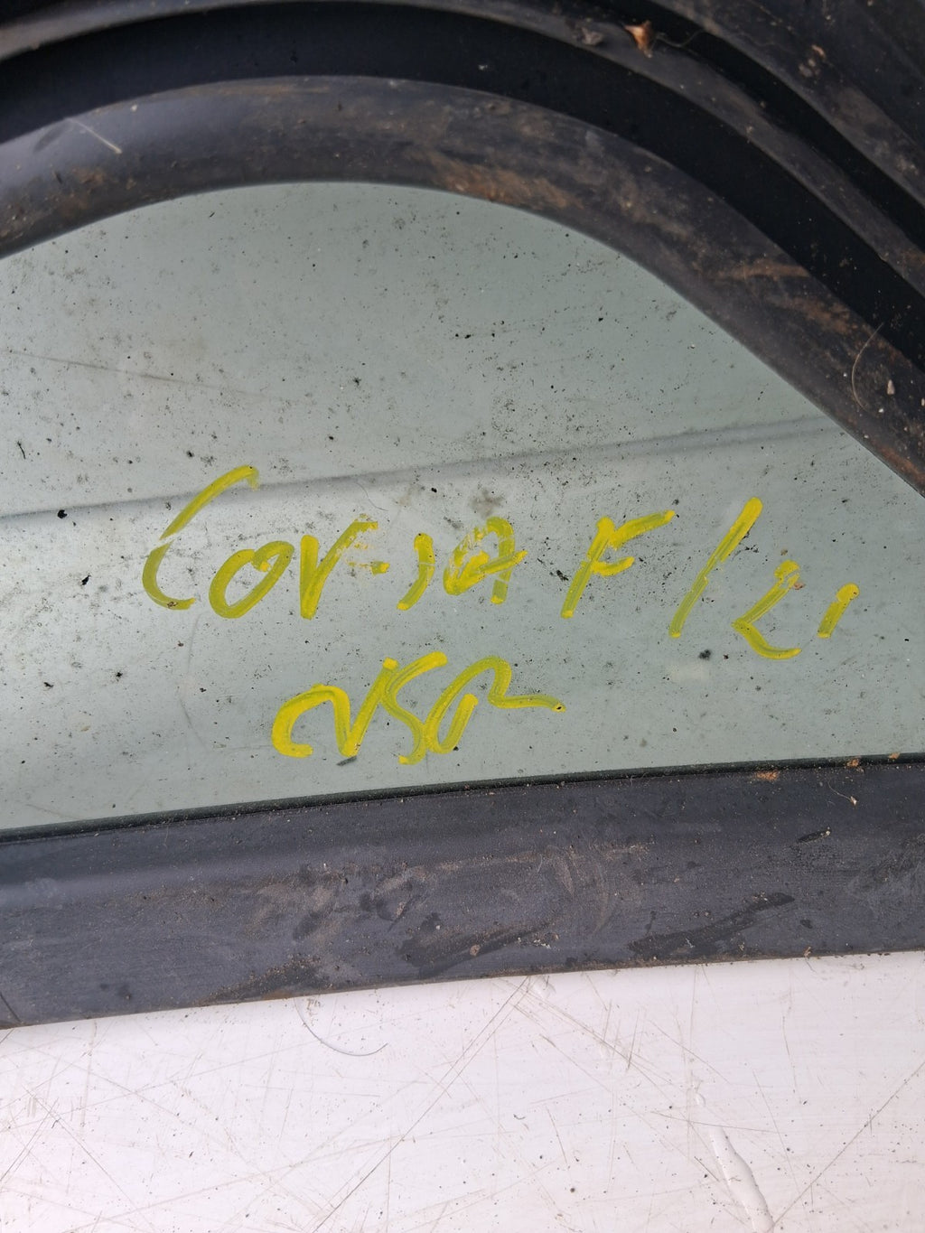 2021 VW CORSA F REAR QUATER WINDOW GLASS 43R00048