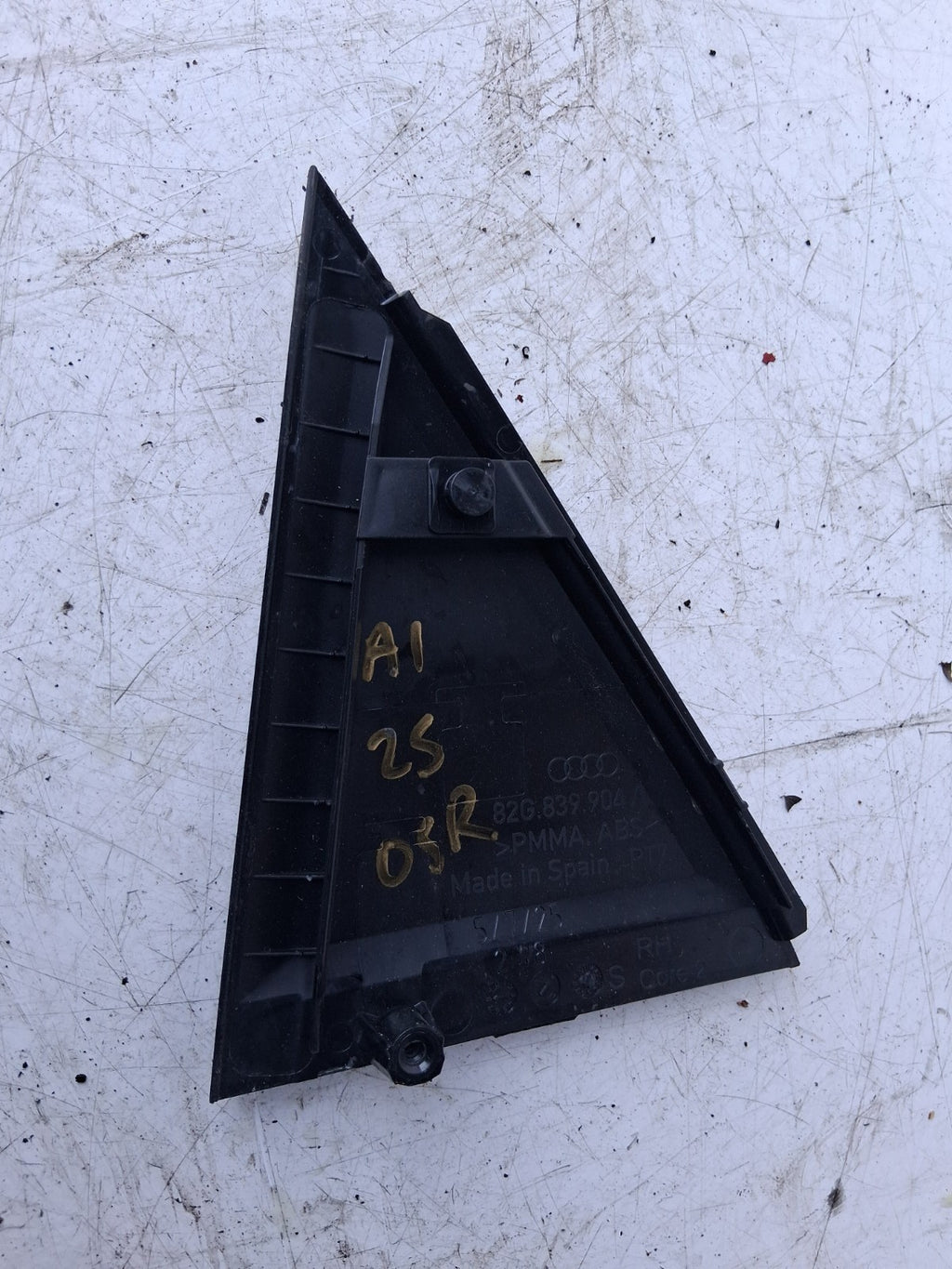 2025 AUDI A1 S LINE MK2 GB OSR DRIVER SIDE REAR RIGHT DOOR TRIM 82G839904