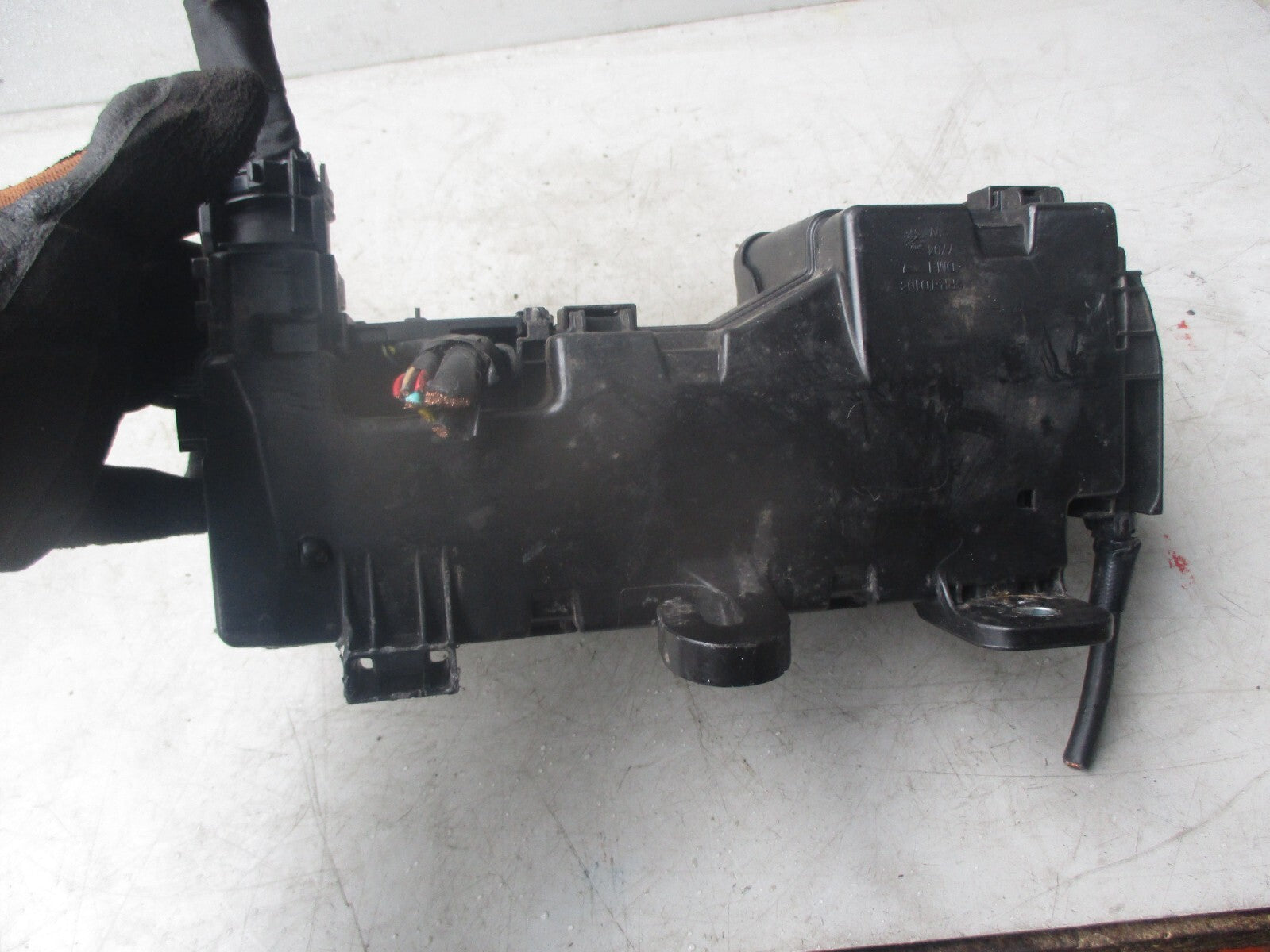PEUGEOT 108 2016 1.0 PETROL FUSE & RELAY BOX 821110HT30