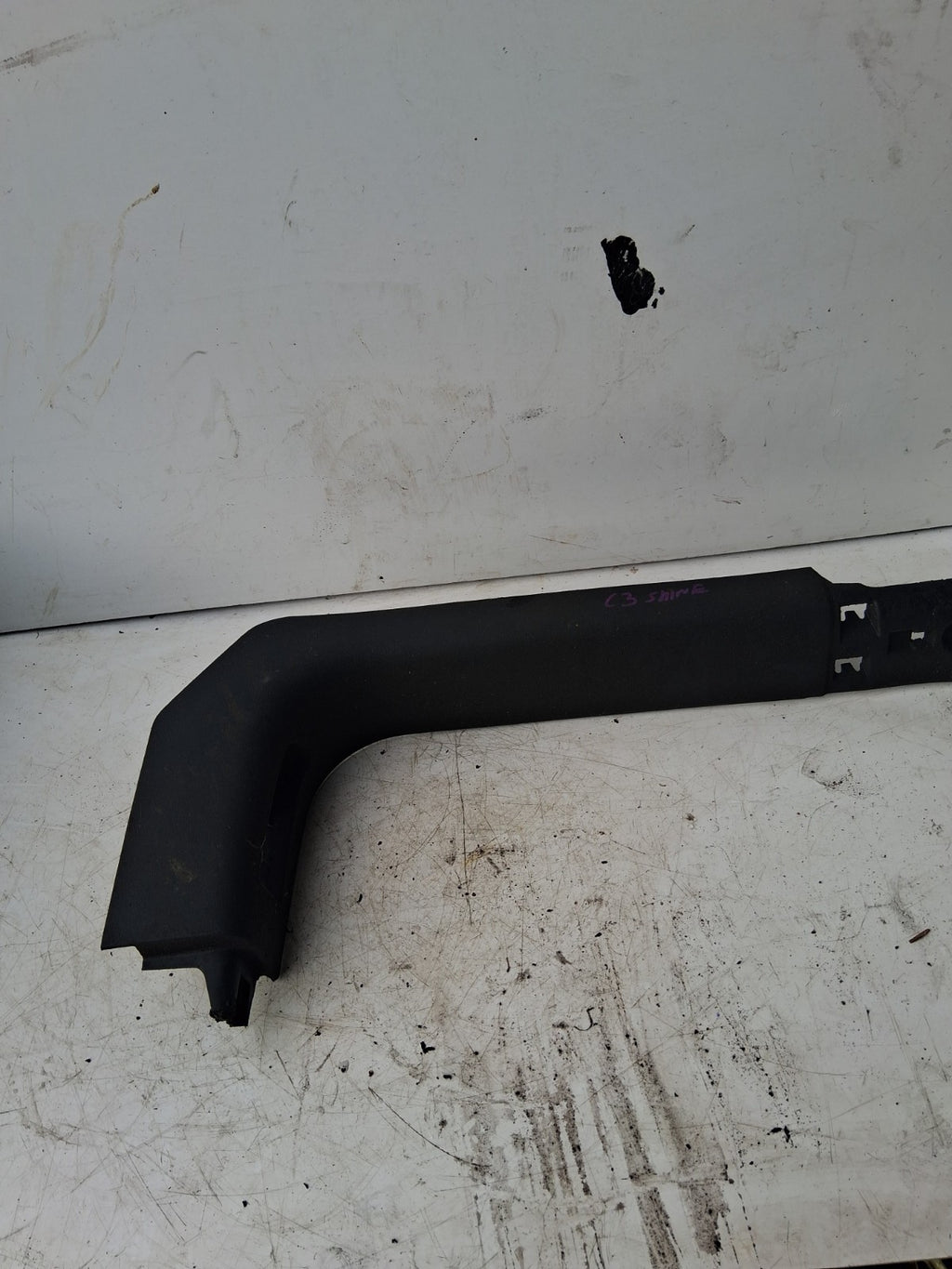 CITROEN C3 SHINE 2021 INNER LEFT DOOR SILL TRIM 9812233177