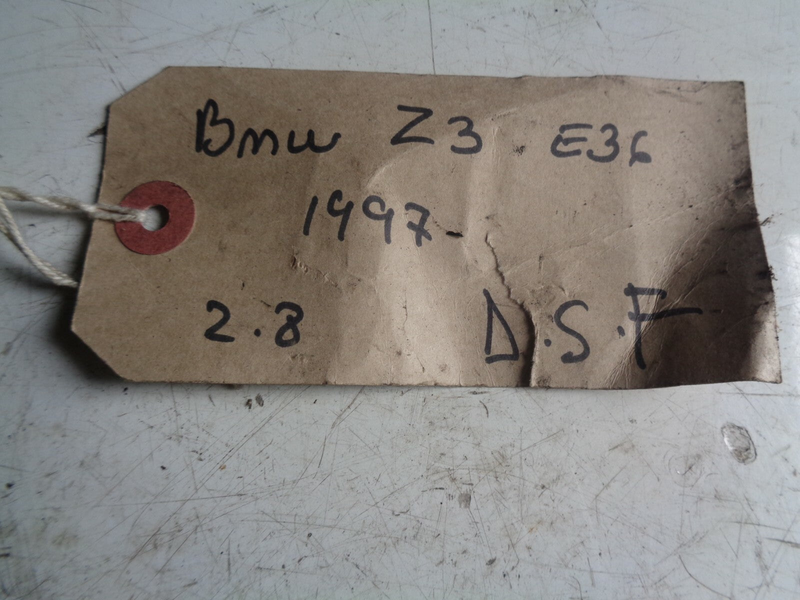 BMW Z3 1997 E36 OSF DRIVER SIDE FRONT QUARTER GLASS