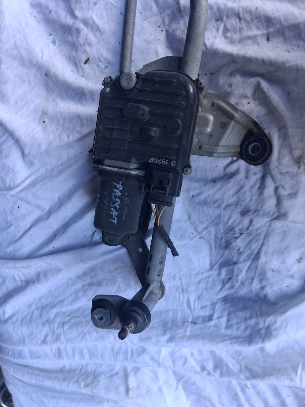2012 VW VOLKSWAGEN PASSAT CC WINDSCREEN WIPER MOTOR LINKAGES 3C8955023G