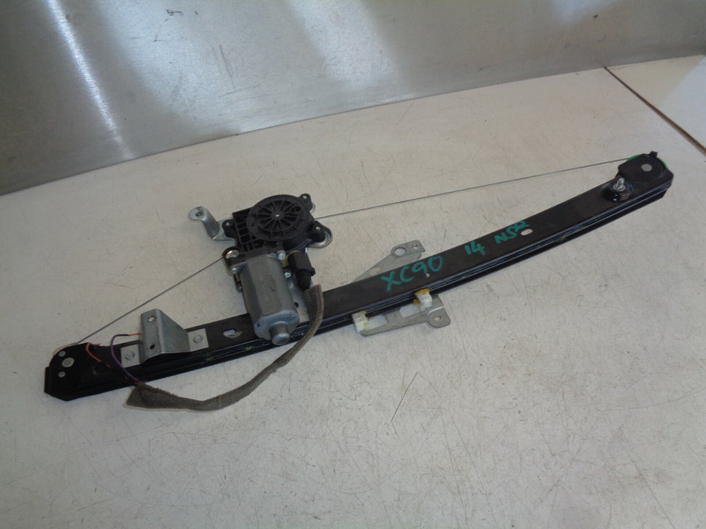 VOLVO XC90 D5 2014 FACELIFT NSR PASSENGER SIDE REAR REGULATOR MOTOR 119971XXX