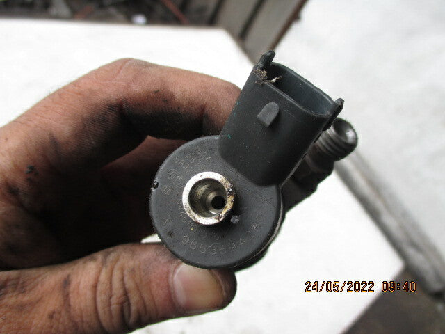 PEUGEOT 206 307 EXPERT 1998-2005 1.6 2.0 DIESEL FUEL INJECTOR 9653594280 REF 2