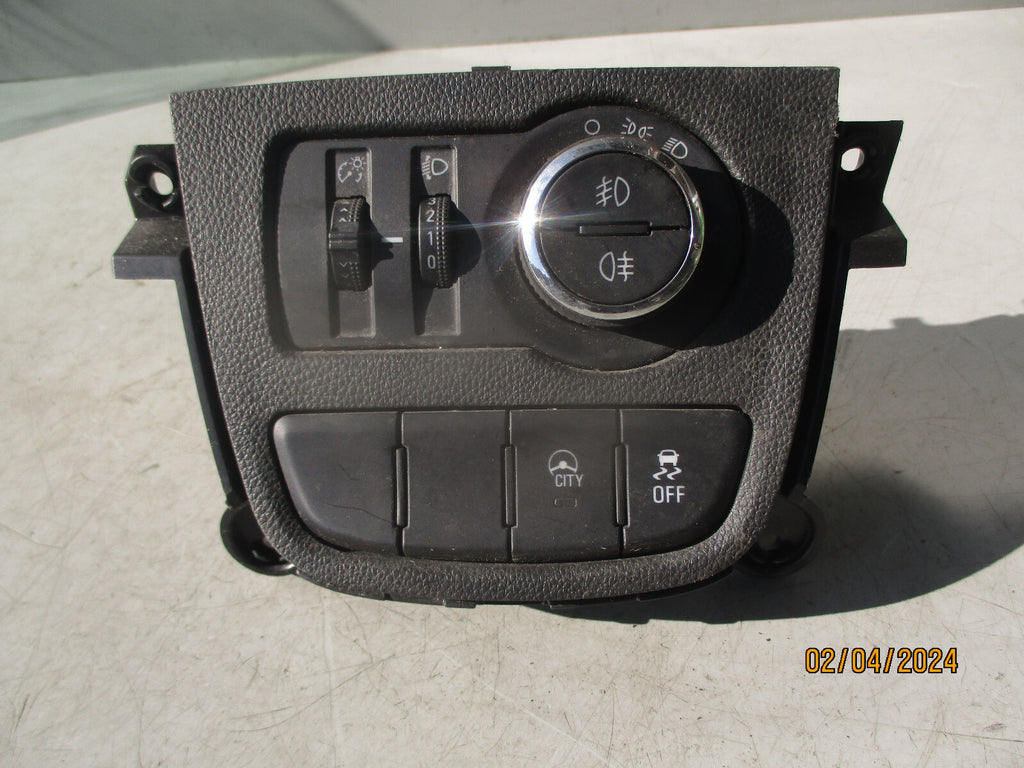2017 VAUXHALL VIVA HEADLAMP HEADLIGHT & FOG LIGHT SWITCH 95248636