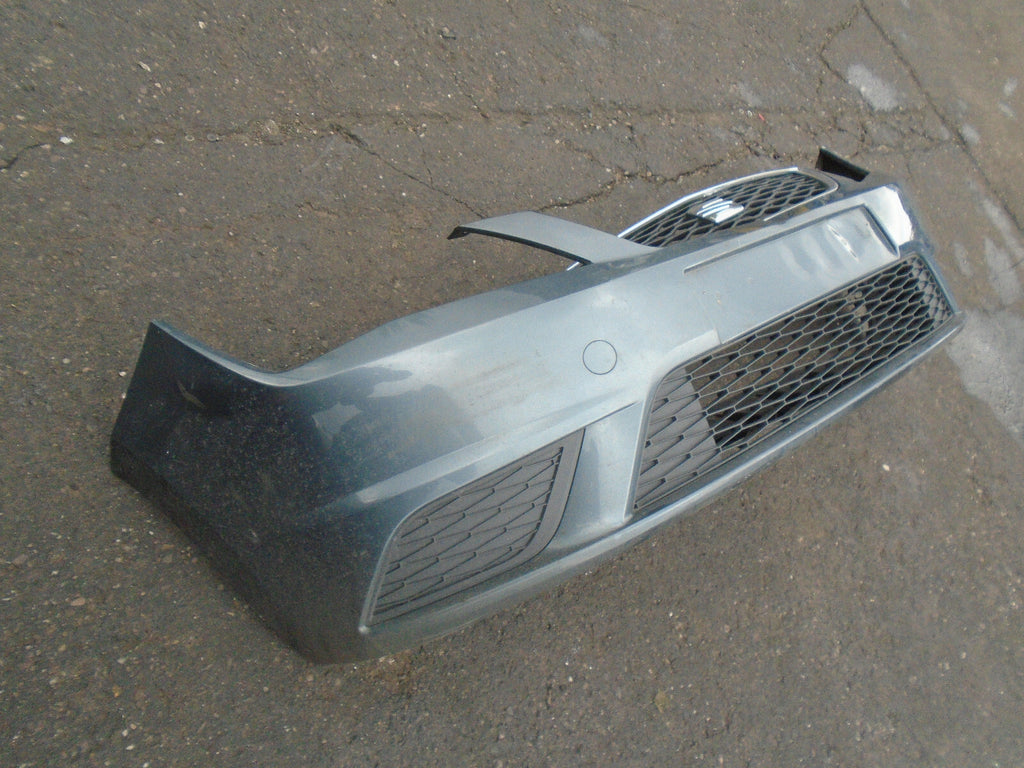 SEAT TOLEDO MK4 KG 2012-2018 FRONT BUMPER WITH RADIATOR GRILL DAMAGED
