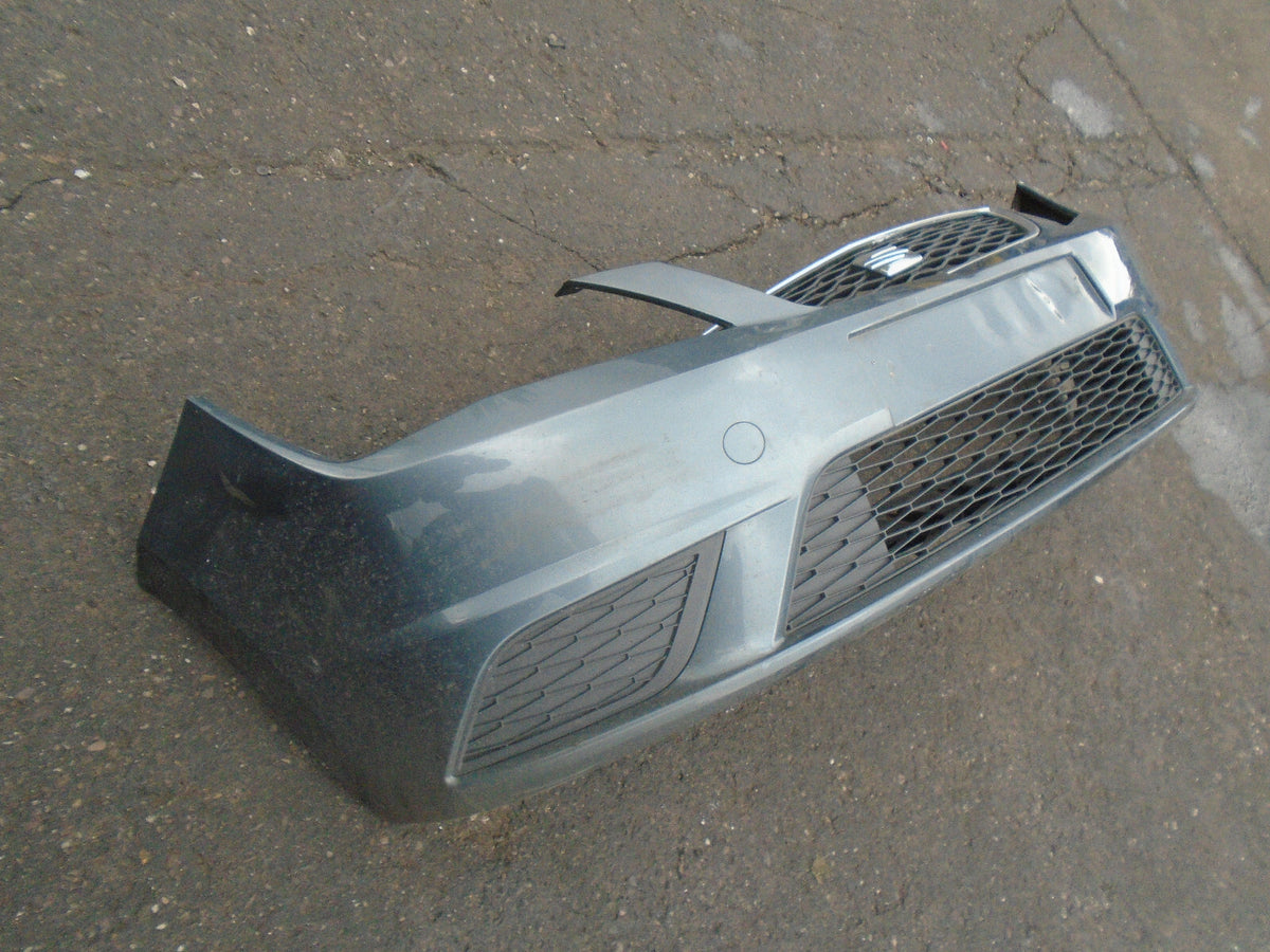 SEAT TOLEDO MK4 KG 2012-2018 FRONT BUMPER WITH RADIATOR GRILL DAMAGED