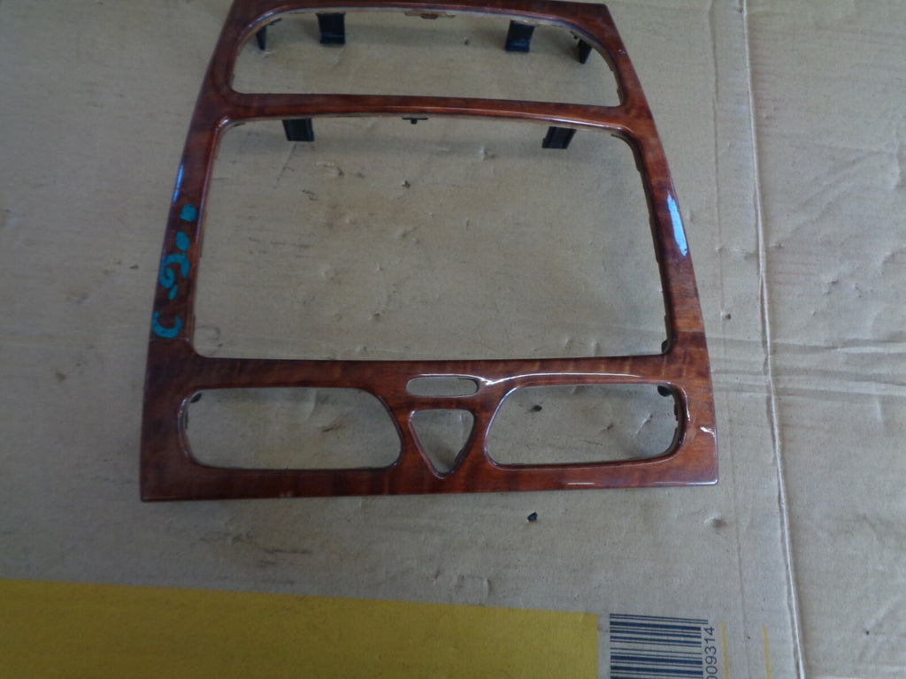 MERCEDES C CLASS W203 2001 DASH RADIO SURROUND PLASTIC WOOD TRIM A2036802539