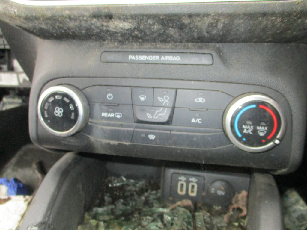 FORD FOCUS MK4 2021 HEATER AC CLIMATE CONTROL SWITCH PANEL