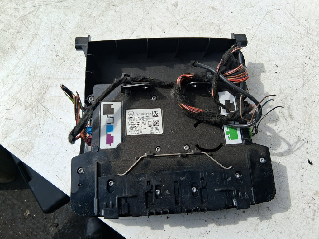 2016 MERCEDES CLA C117 INTERIOR FRONT ROOF READING LIGHT A0009004508