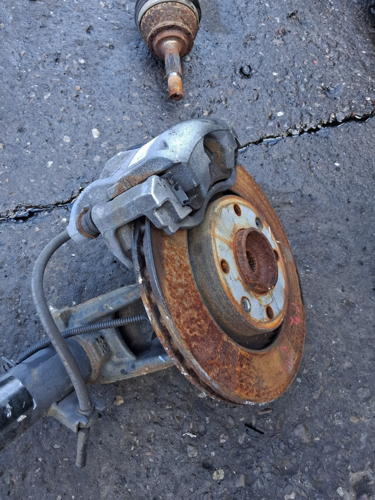 2021 CITROEN C3 MK3 1.2 PETROL MANUAL OS DRIVER SIDE FRONT LEG SHOCK HUB CALIPER