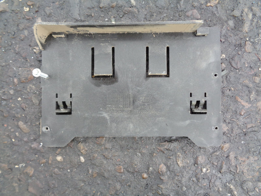 LAND ROVER DISCOVERY 3 2005 DIESEL TRANSFER CASE CONTROL MODULE MOUNTING BRACKET