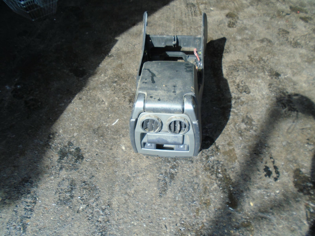RANGE ROVER 2005 CENTRE CONSOLE WITH ARMREST