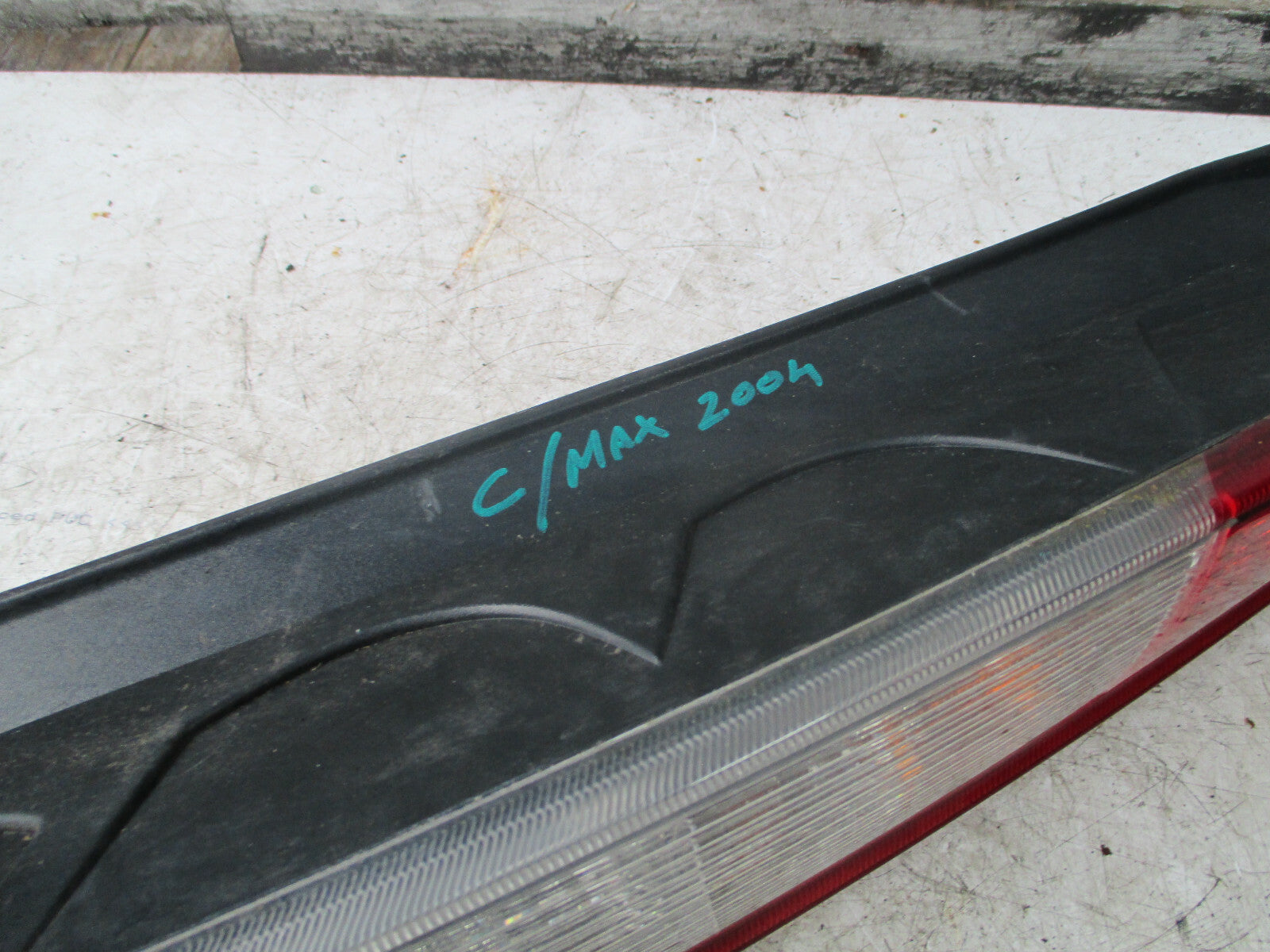 FORD FOCUS C MAX MK1 2004 OSR DRIVER SIDE REAR TAIL LIGHT