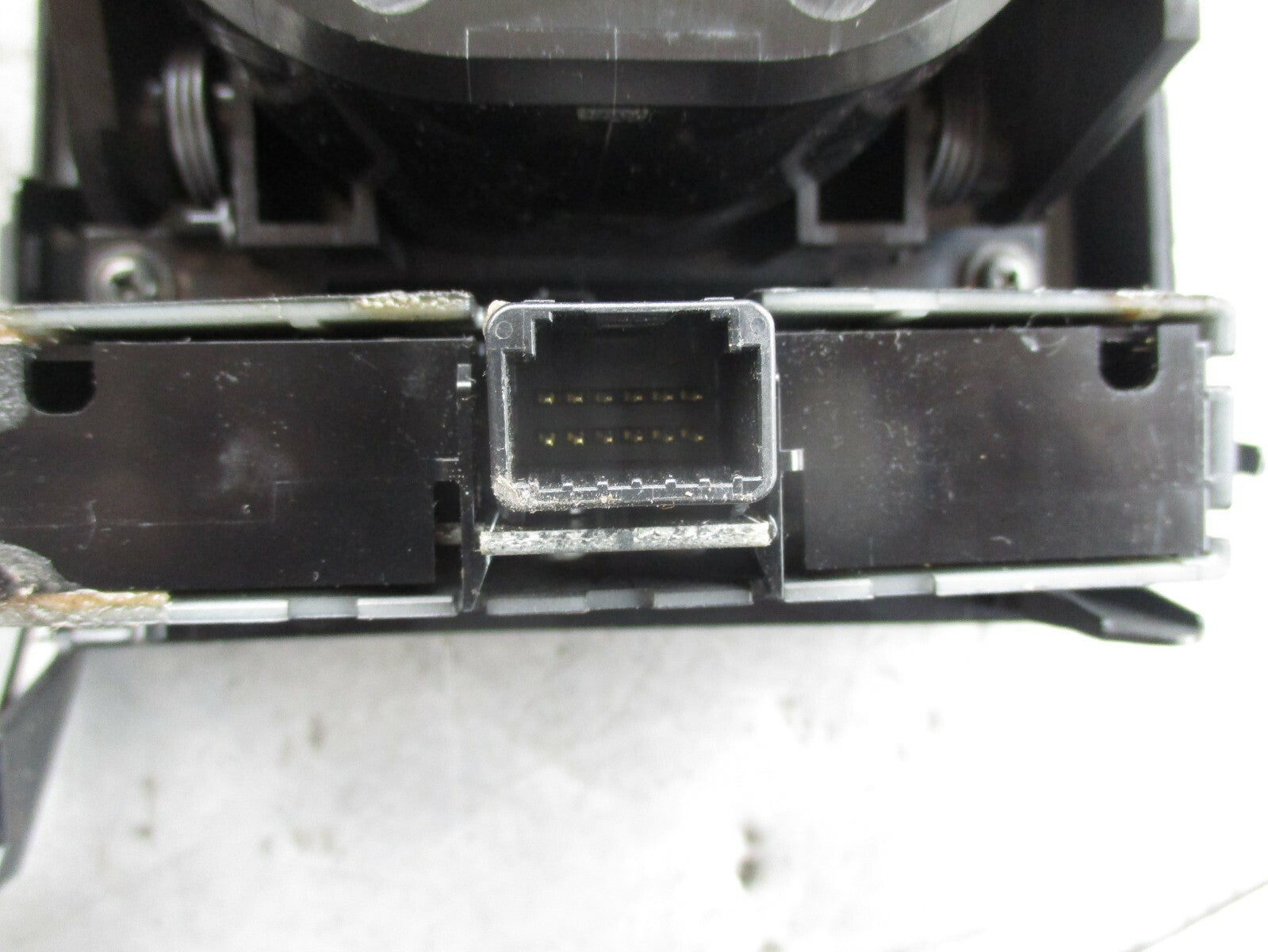 LEXUS IS220 2007 CENTRE CONSOLE CUP HOLDER 55620 53030