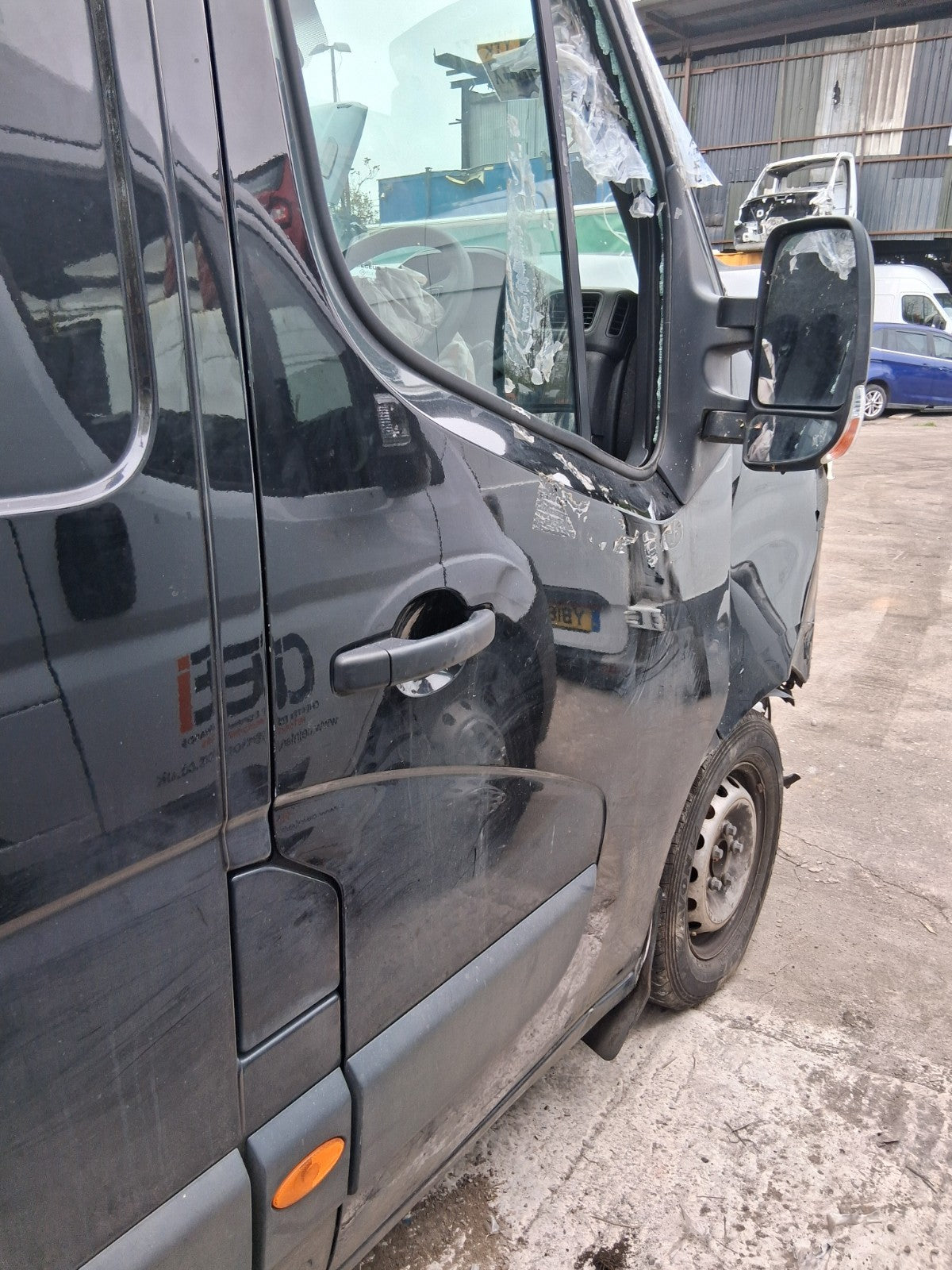 2021 NISSAN NV400 MK1 OSF DRIVER SIDE FRONT RIGHT BARE DOOR BLACK