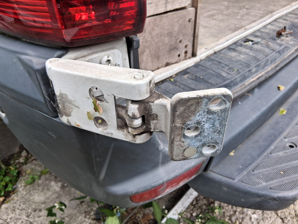 2016 MERCEDES SPRINTER MK2 W906 NSR PASSENGER SIDE REAR LEFT PAIR OF HINGES