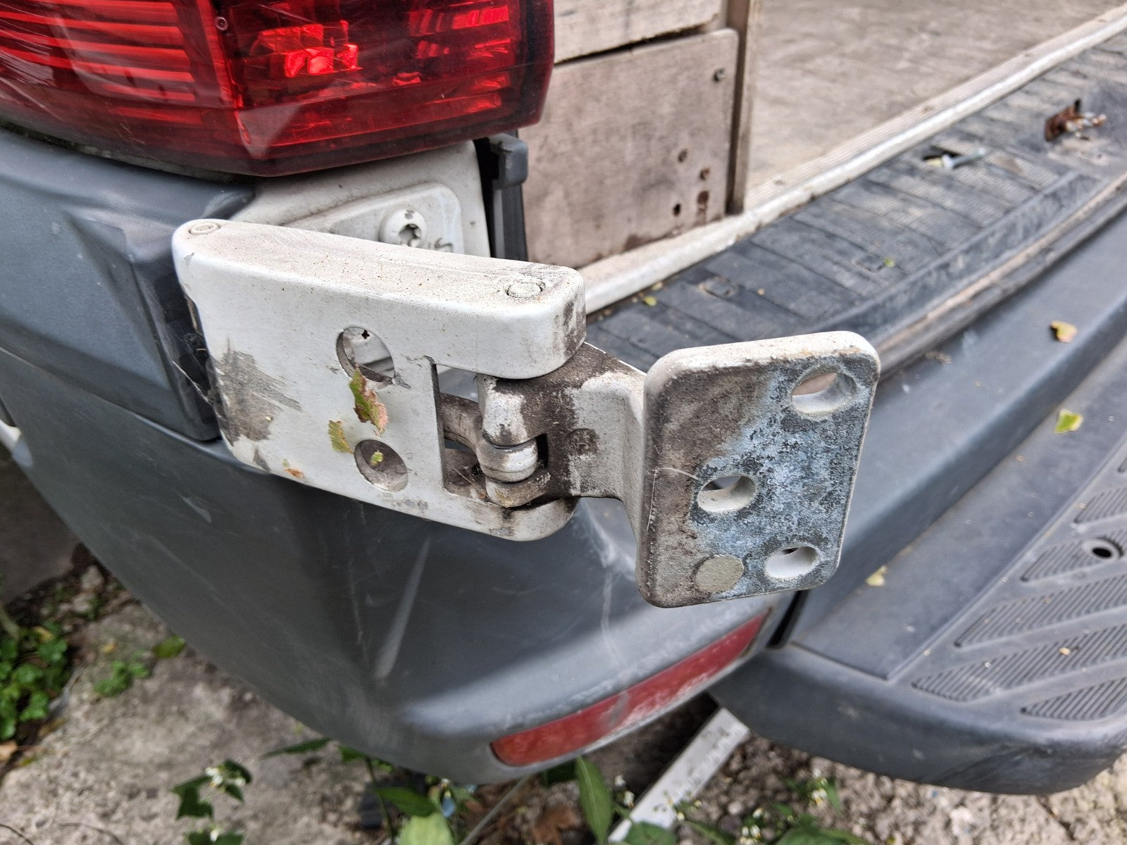 2016 MERCEDES SPRINTER MK2 W906 NSR PASSENGER SIDE REAR LEFT PAIR OF HINGES