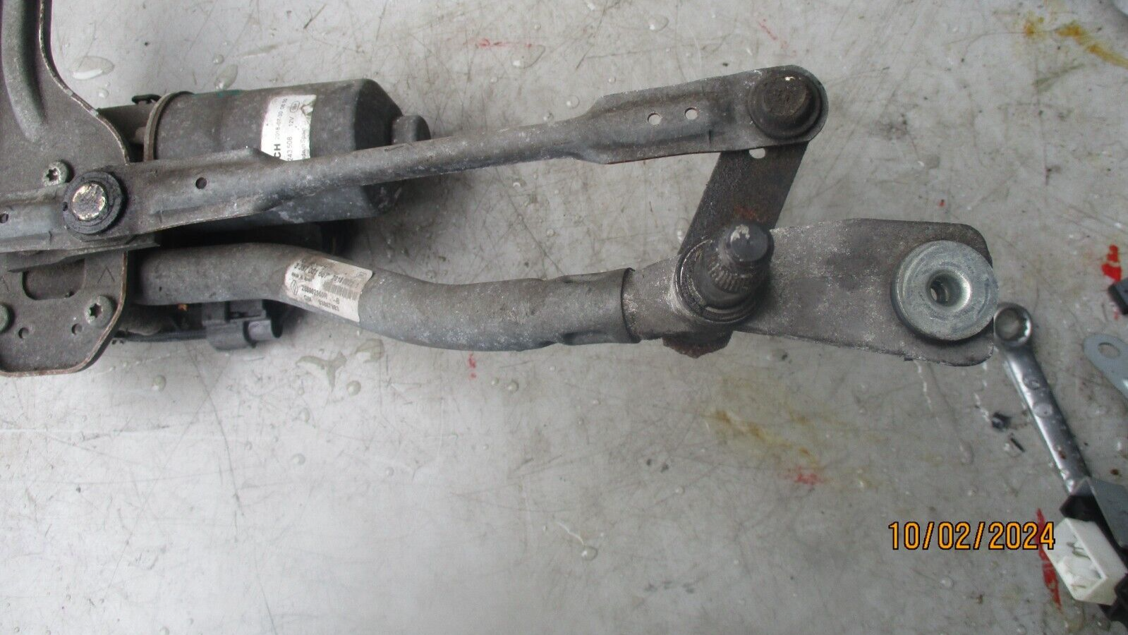2017 VAUXHALL VIVARO FRONT WIPER  MOTOR AND LINKAGE 0390243508