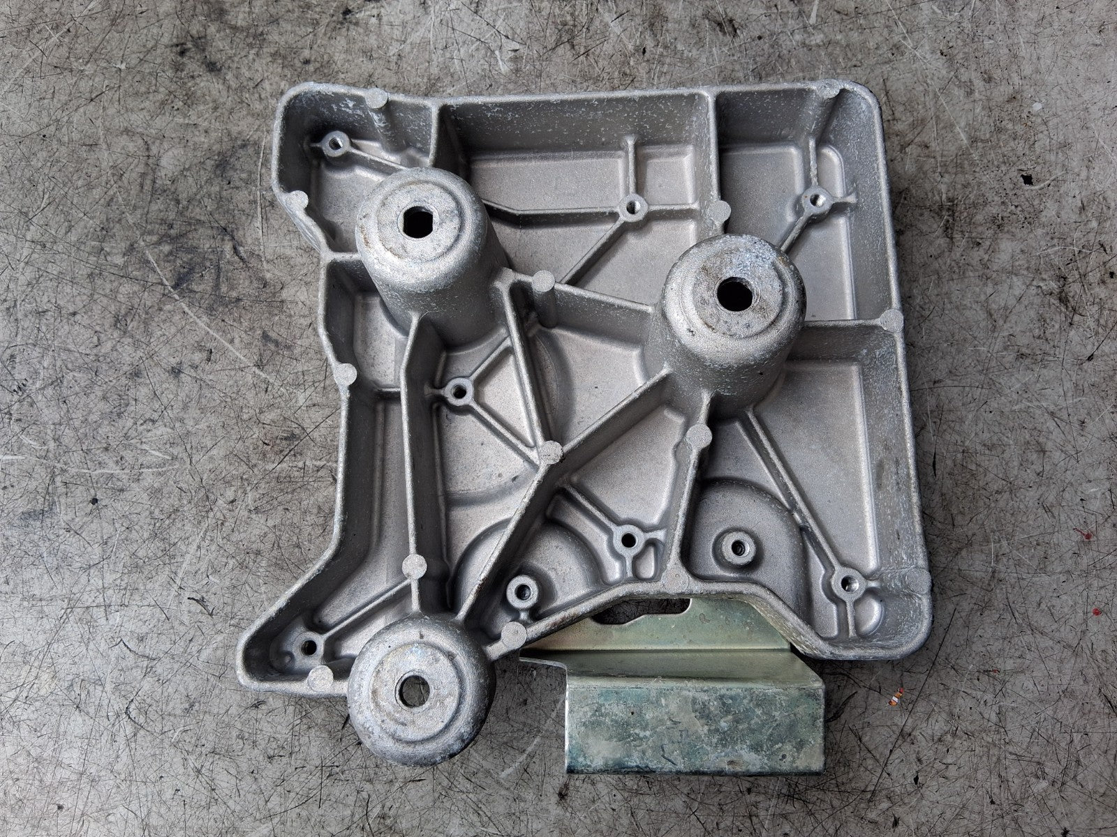 2020 NISSAN QASHQAI J11 MK2 BATTERY MOUNT BRACKET HOLDER 648664EF0A