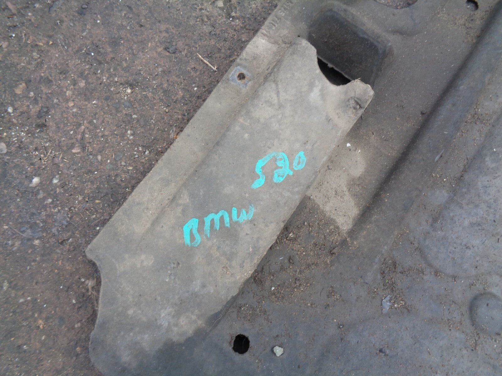 BMW 5 SERIES 520 D F10 BONNET SOUND INSULATION PAD