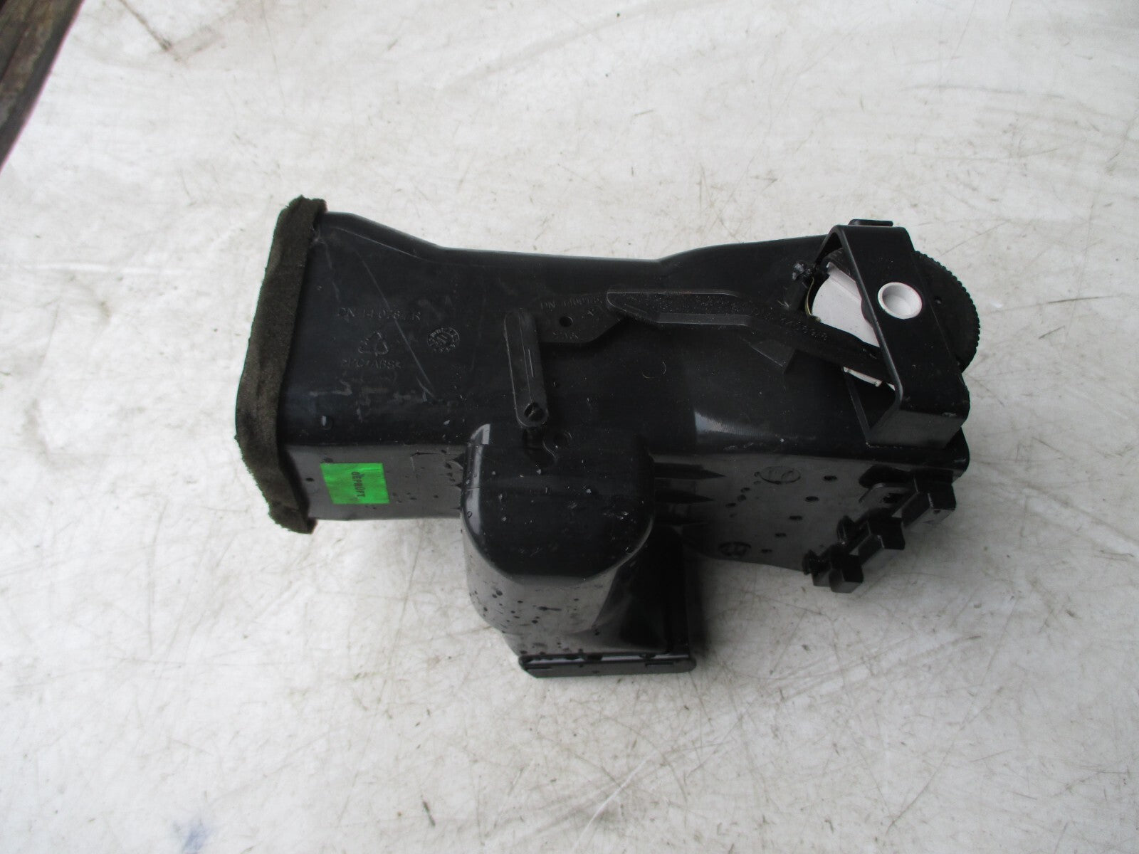 VW VOLKSWAGEN CRAFTER 2015 DASH AIR BLOWER VENT TRIM DUCT