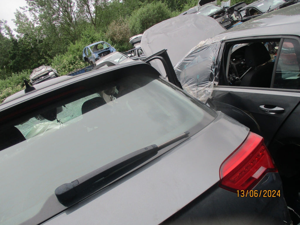 2020 VW VOLKSWAGEN T ROC REAR BARE TAILGATE BOOTLID INDIUM GREY MET DAMAGED