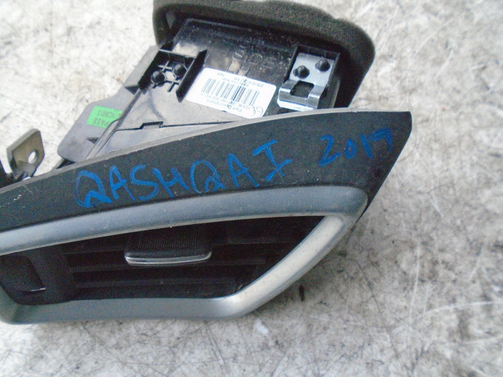 NISSAN QASHQAI J11 MK2 2019 NSF FRONT PASSENGER SIDE DASHBOARD AIR VENT