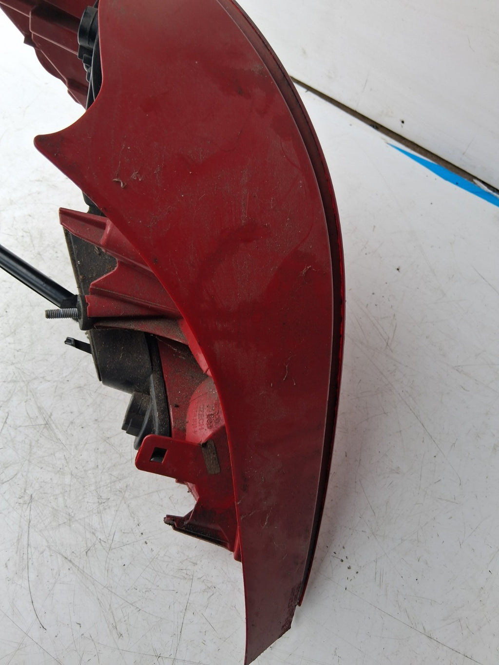 2012 PEUGEOT 207 OSR OFF RIGHT DRIVER SIDE REAR TAIL LIGHT 9686565980