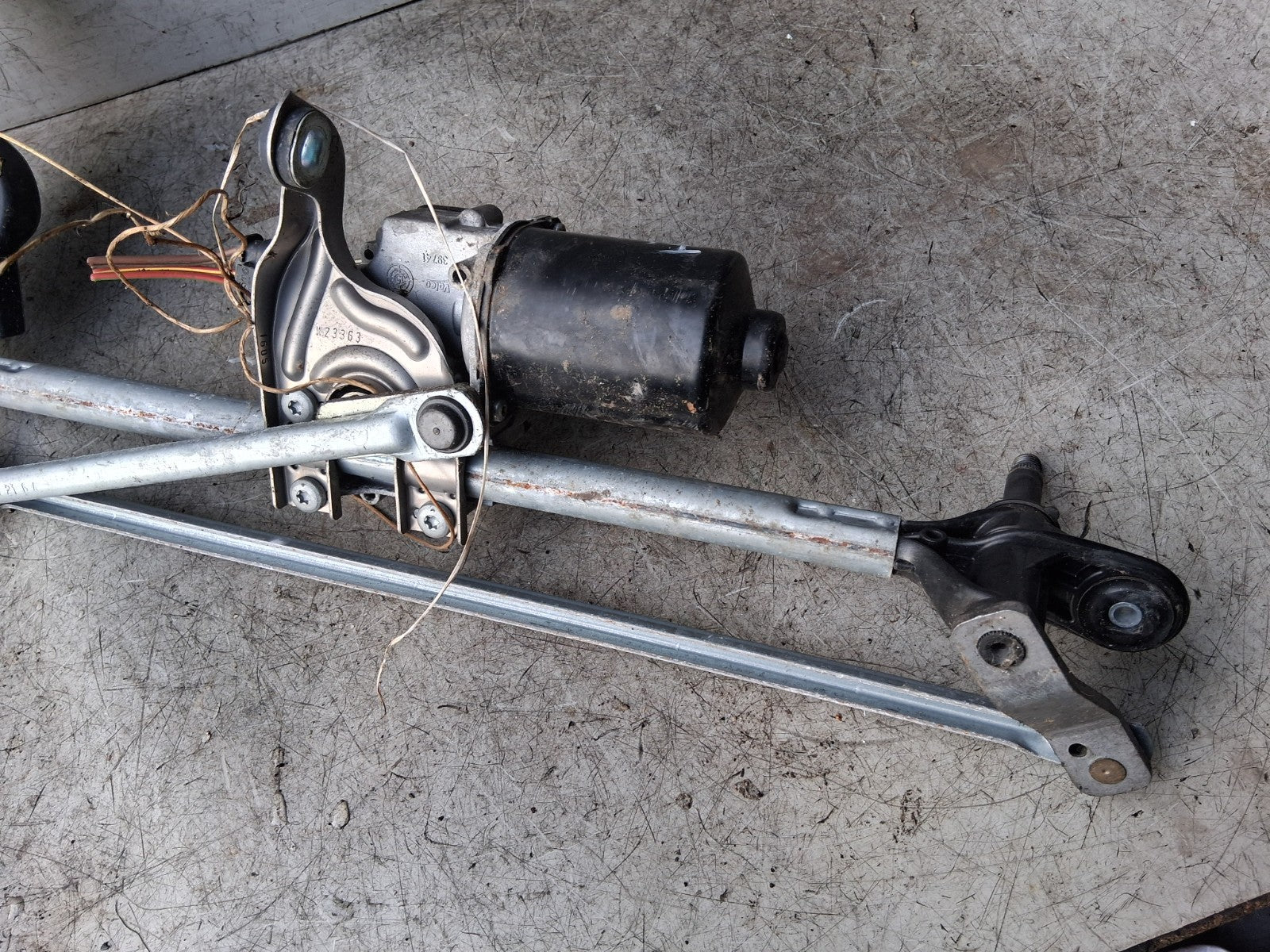 2016 BMW 1 SERIES F20 LCI FRONT WINDSCREEN WINDOW WIPER MOTOR LINKAGE 726750403