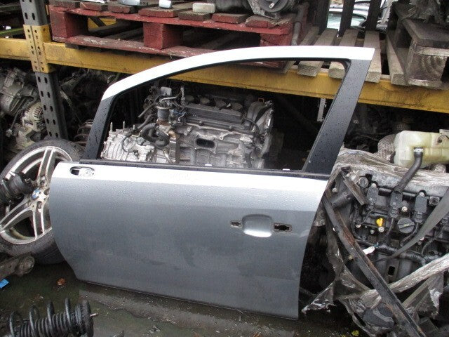 2010 VAUXHALL CORSA D 5 DOOR NSF PASSENGER SIDE FRONT DOOR SILVER LAKE Z179