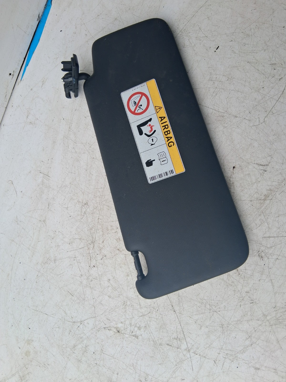 2020 MERCEDES A CLASS W177 NS NEAR LEFT PASSENGER SIDE SUN VISOR A17781061009H43