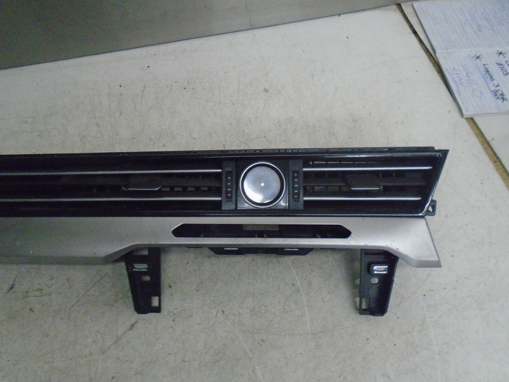 VOLKSWAGEN PASSAT 2017 B8 CENTRE DASHBOARD AIR VENT 3G2857083