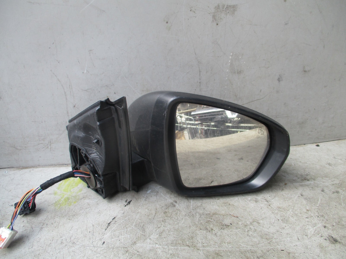 2013 PEUGEOT 5008 OSF FRONT DRIVING SIDE RIGHT POWER WING MIRROR WITH BLIND SPOT