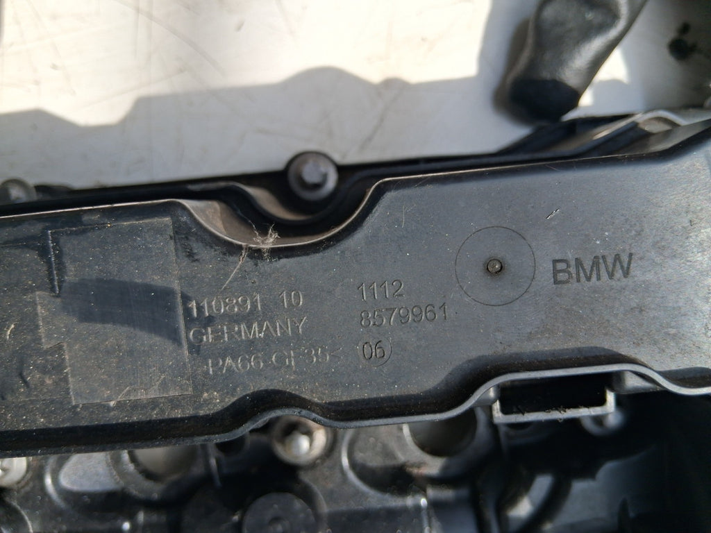 2018 BMW X1 F48 2.0 DIESEL ROCKER COVER 8579961