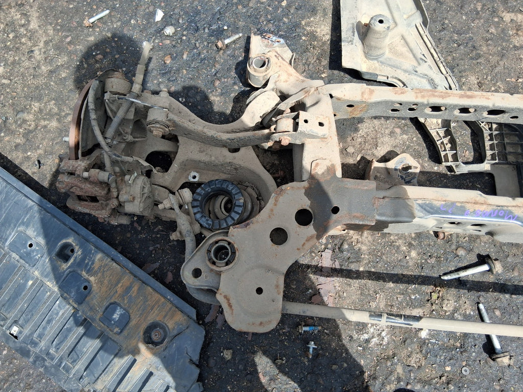 2017 FORD MONDEO MK5 HATCHBACK REAR COMPLETE AXLE DISCS TYPE ASSEMBLY