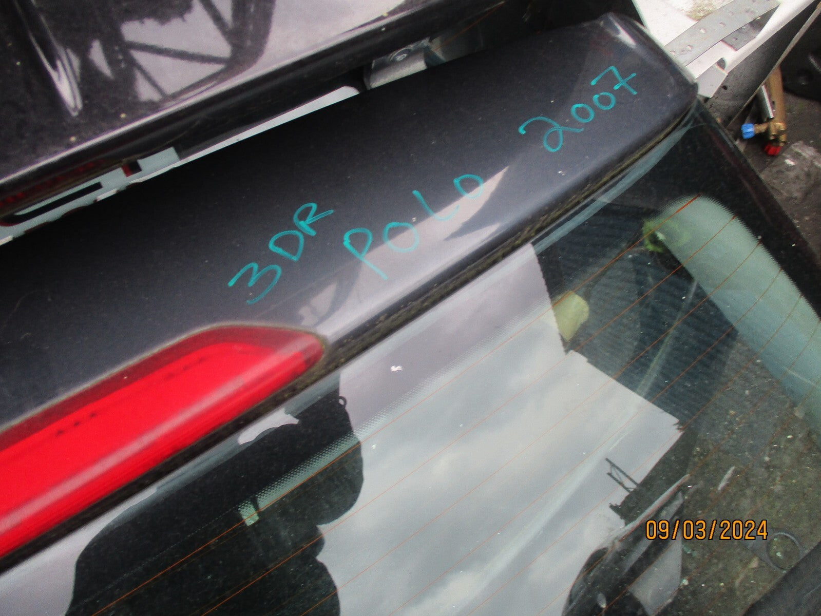 VW VOLKSWAGEN POLO MK4 2007 3 DOOR REAR COMPLETE TAILGATE BOOTLID GREY